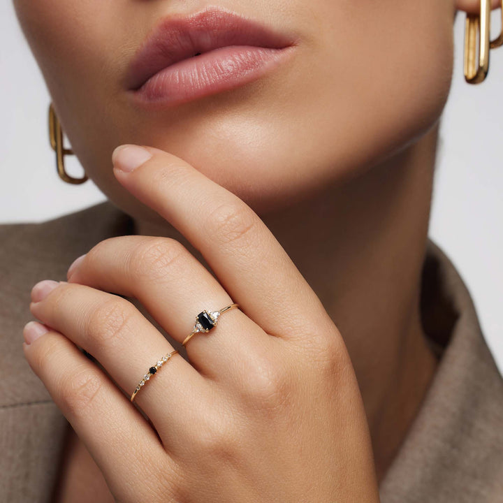 Marias Jewels - Black Spinel Baguette Ring