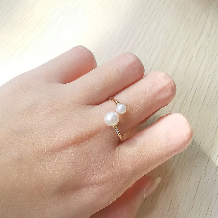 Anillo de lujo con perlas de agua dulce