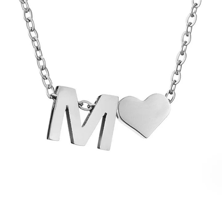 Collar de plata con amor eterno y letra
