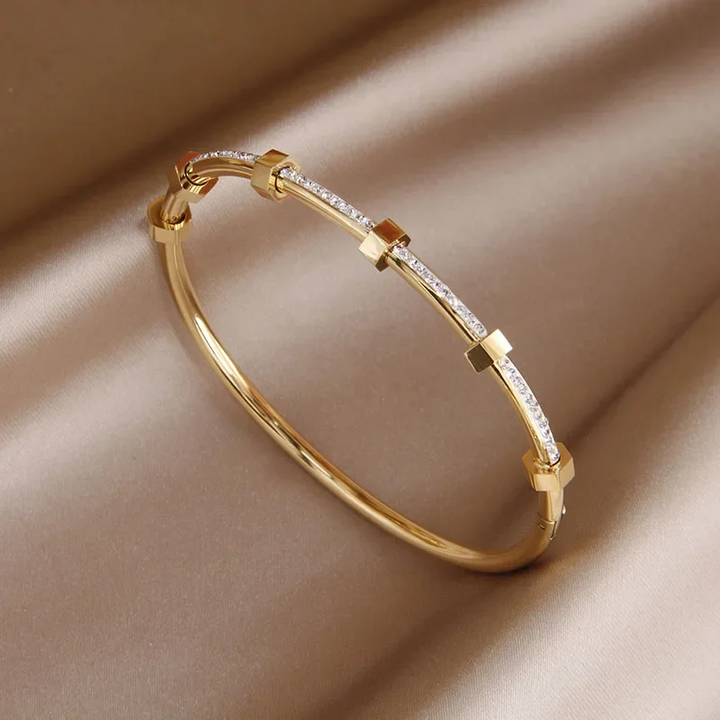 Madison - Pulsera de Oro Brillante Chapada con cubierta de Moissanita