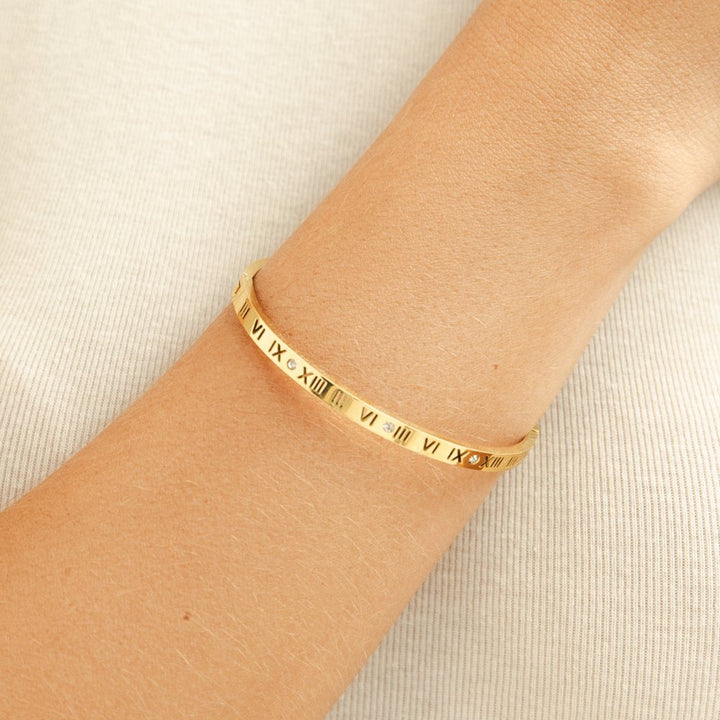 Brazalete Dorado Romano